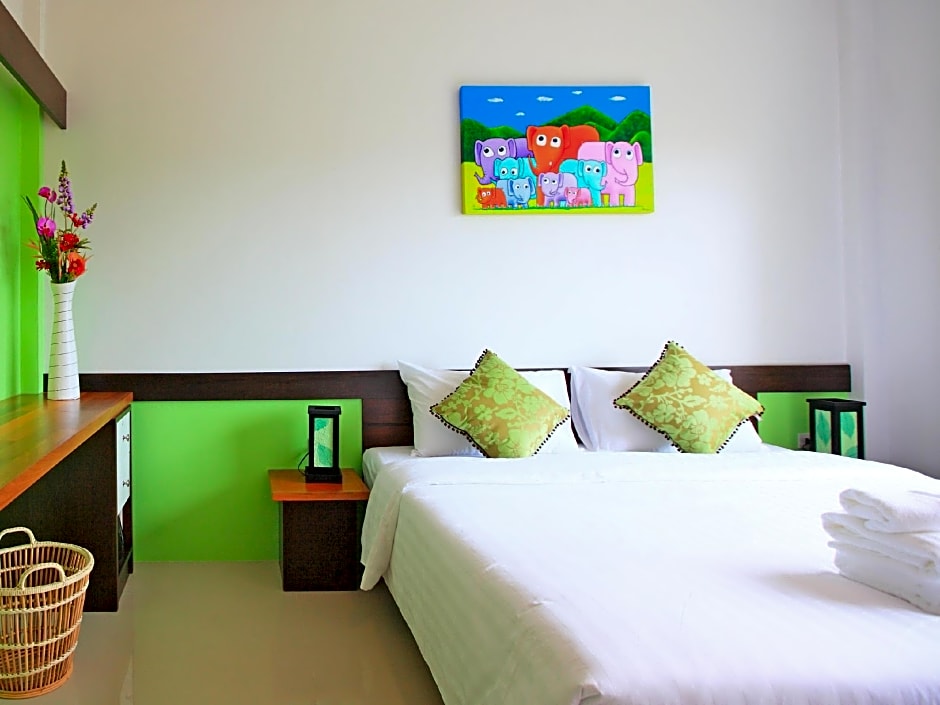 The One Cozy Vacation Residence SHA Hotel