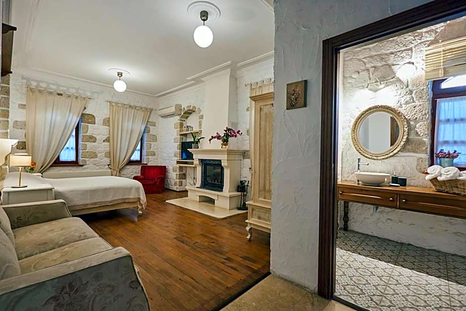 Alacati Zeytin Konak Hotel