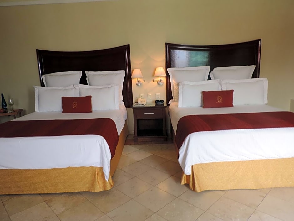 Hacienda Real del Caribe Hotel