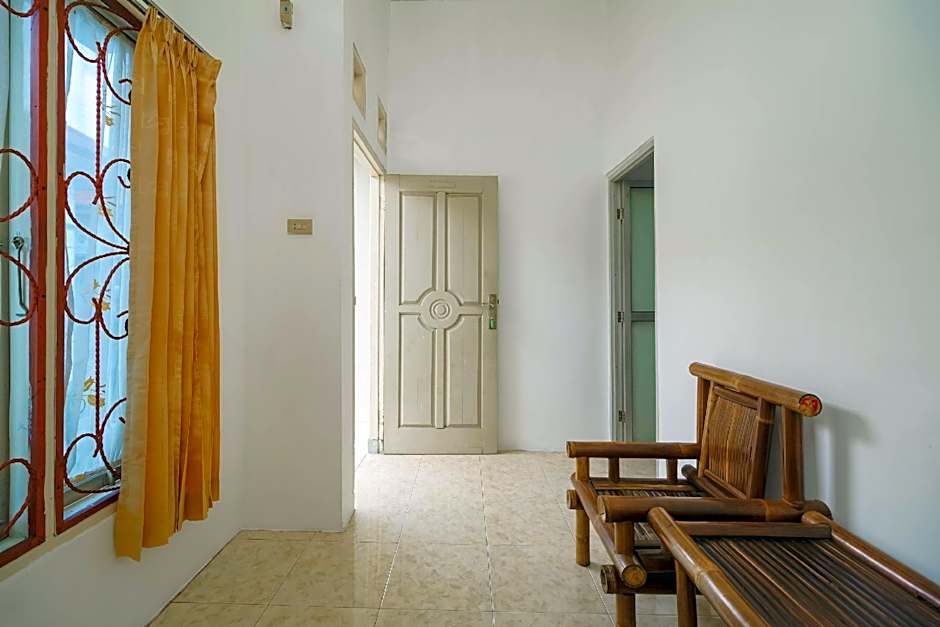 RedDoorz Syariah near Watervang Lubuk Linggau 2