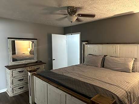 One-Bedroom Cottage