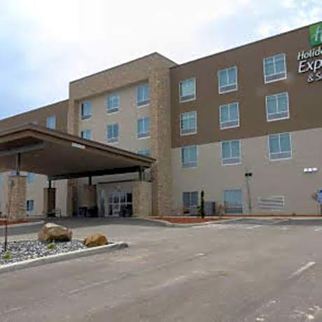 Holiday Inn Express & Suites Mansfield - Ontario By IHG