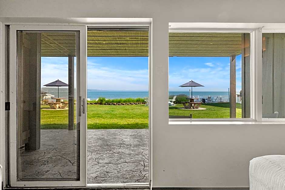 The Beach Haus - Traverse City