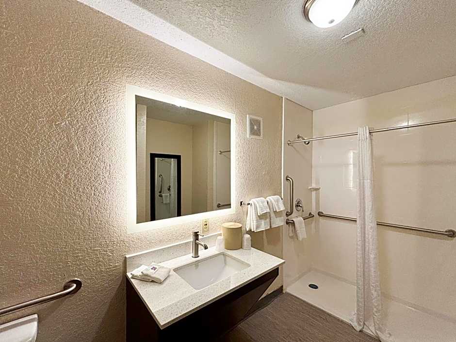 Motel 6 Charlotte, NC Northlake