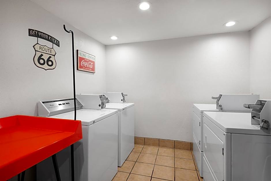 Best Western Discovery Inn