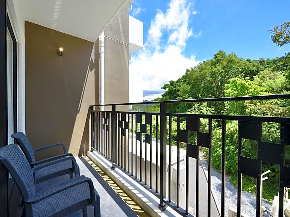 Karry CONDO CHURAUMI