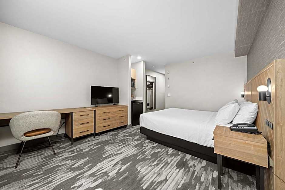 Sandman Hotel Calgary Airport
