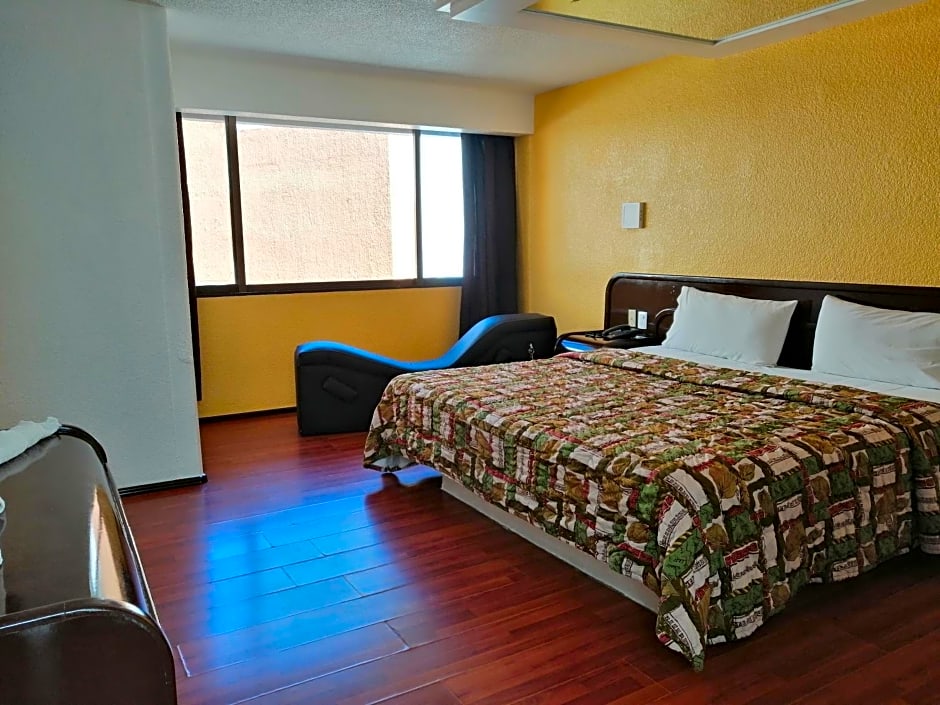 MOTEL OASIS mexico
