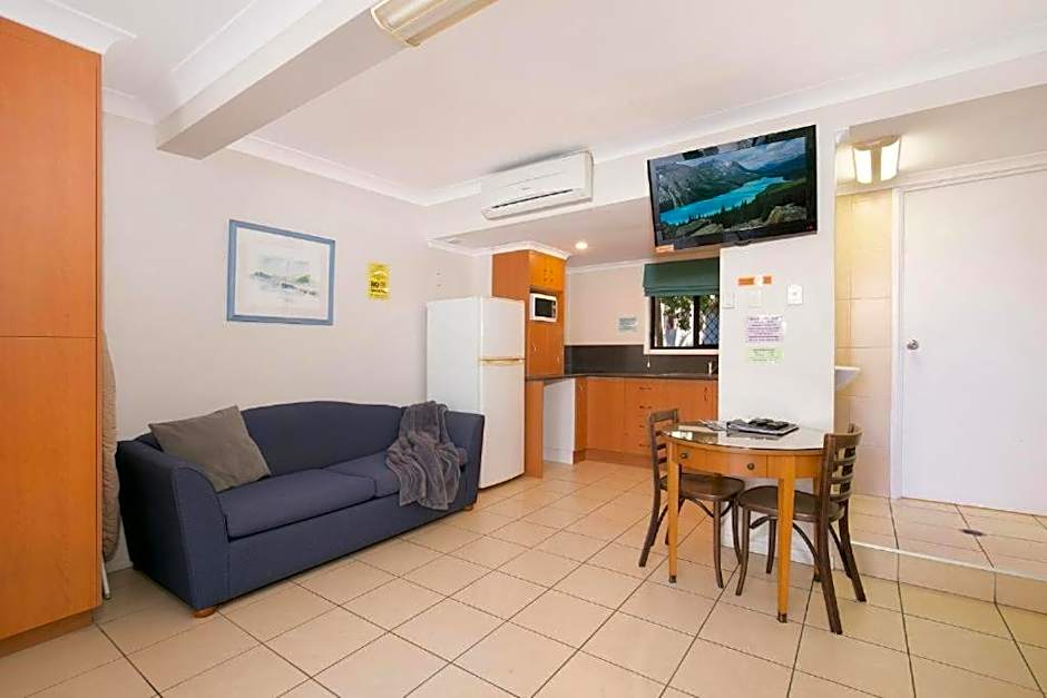 South Gladstone Motel