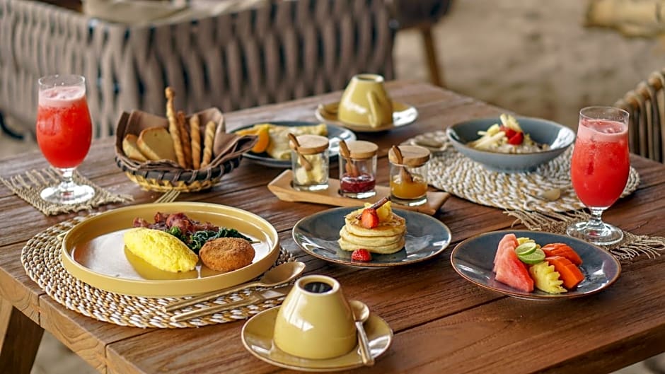 Bleu MATHIS Gili Asahan