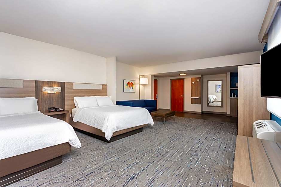 Photo 1 of 4 of 2 Queen Beds Suite, Hearing Accessible, Bathtub