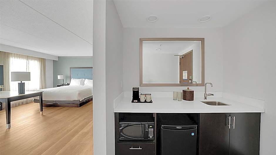Hampton Inn & Suites By Hilton Toronto Markham