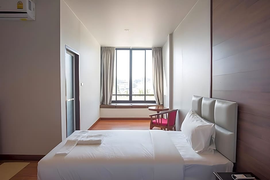 CHANTHABURI CENTER