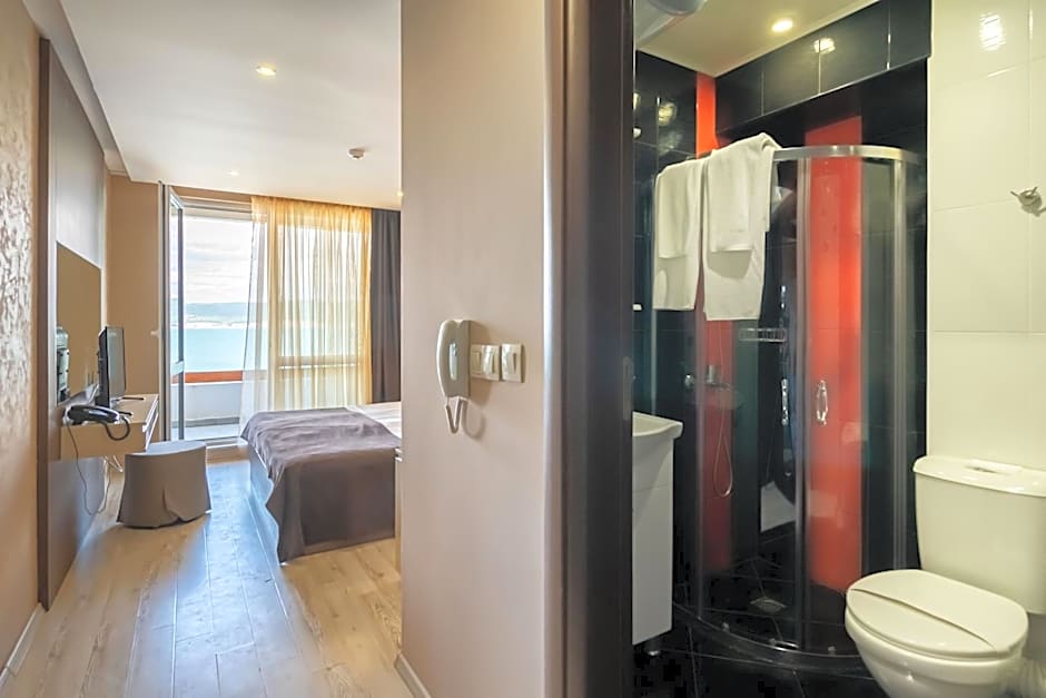 Paradiso Dreams Hotel