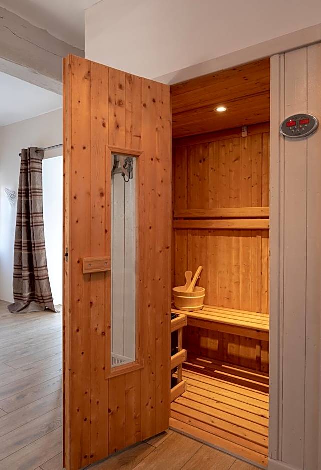 CHARME AU FIL DE L'EAU