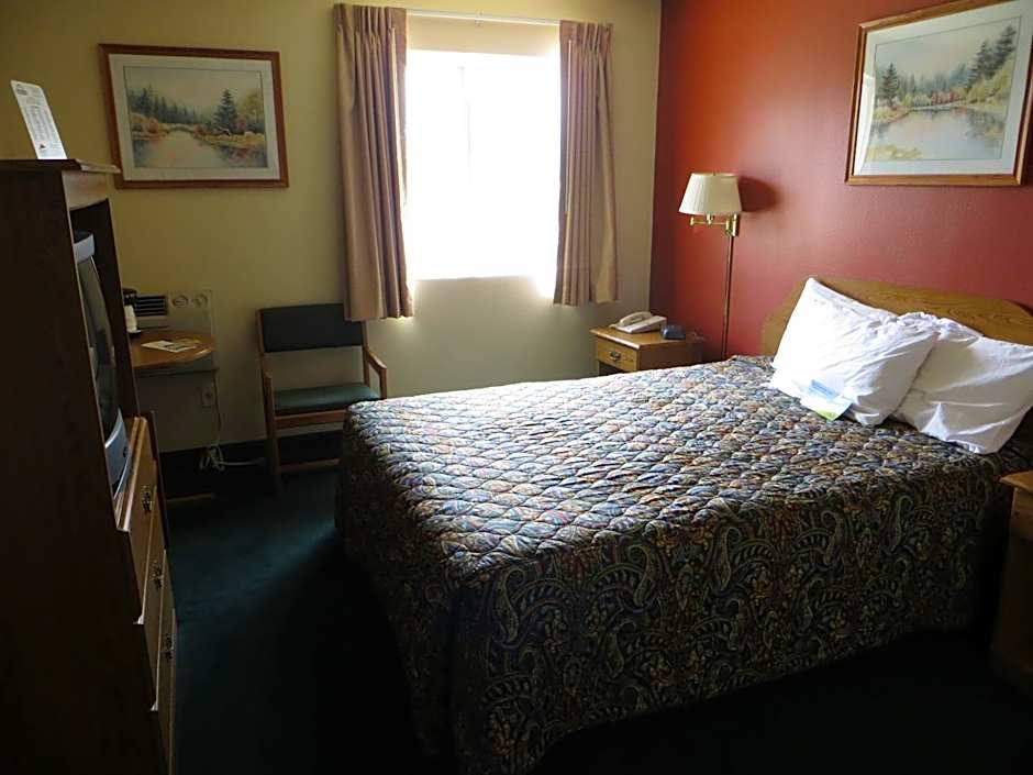 Days Inn by Wyndham Custer
