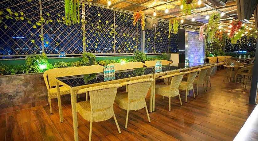 Hotel Haris MG Road