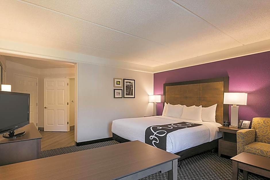 La Quinta Inn & Suites by Wyndham Atlanta Alpharetta