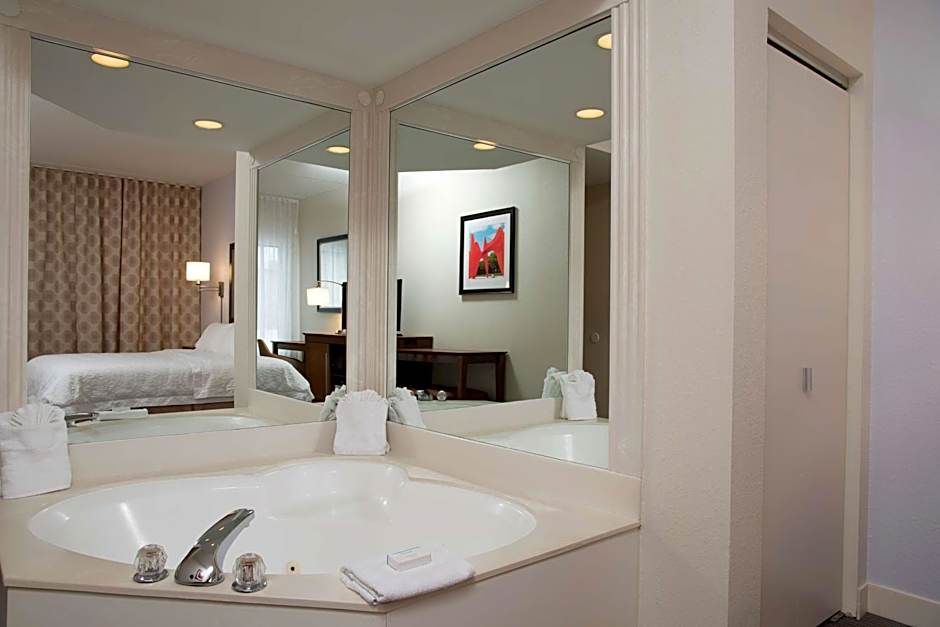 Hampton Inn By Hilton Grand Rapids-South