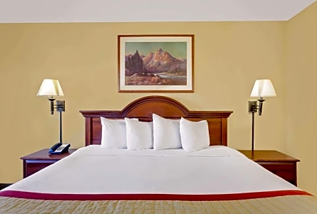 King Room - Disability Access/Non-Smoking