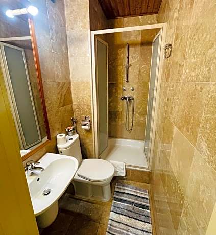 Downtown Apartments with shared kitchen