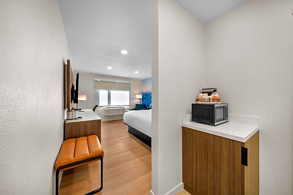 Clarion Pointe Kent - Seattle South