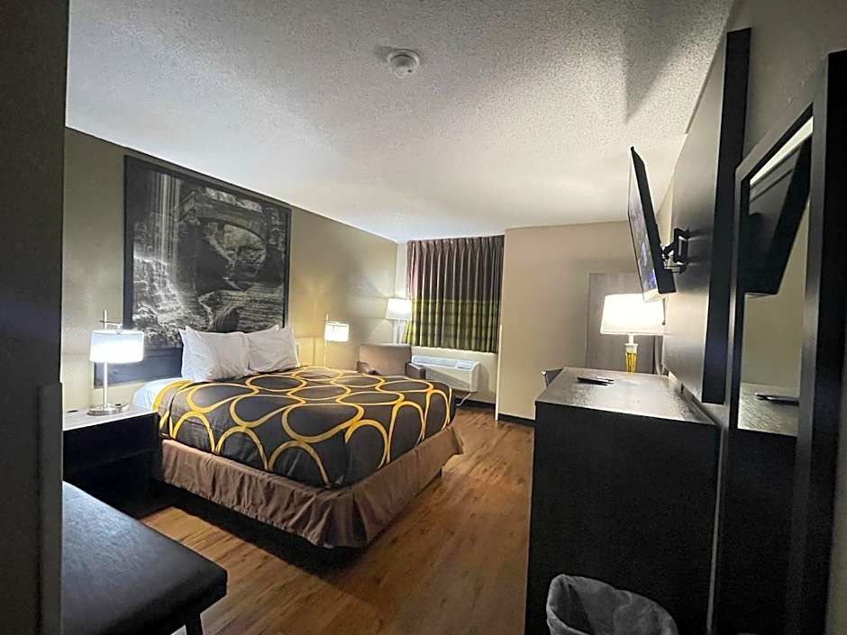 Super 8 by Wyndham Ithaca