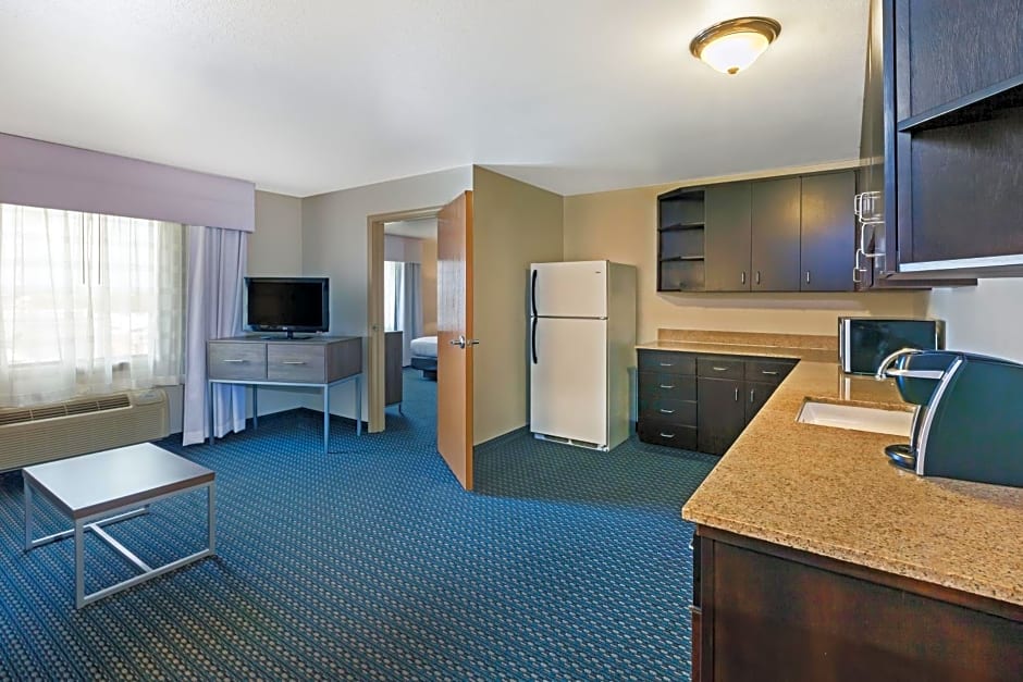 Holiday Inn Express & Suites Pharr