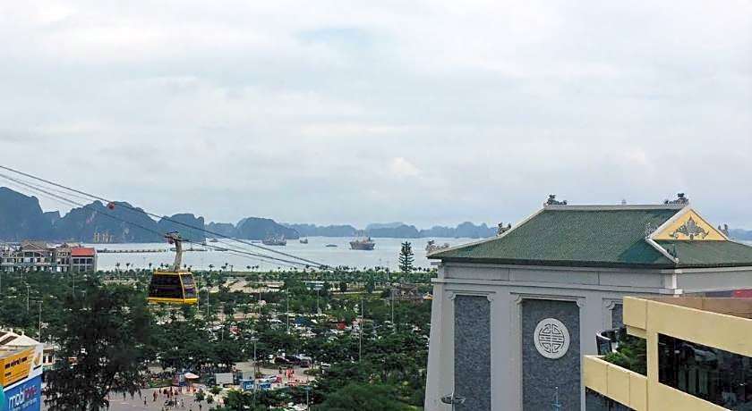 Ivy Hotel Ha Long