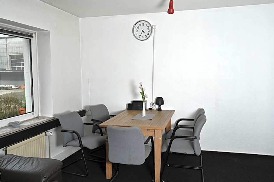 Pott Hostel - Essen Steele