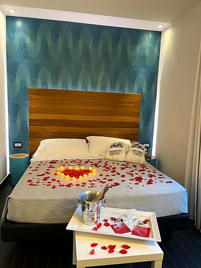 Q Hotel