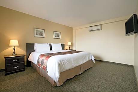 King Room - Non-Smoking