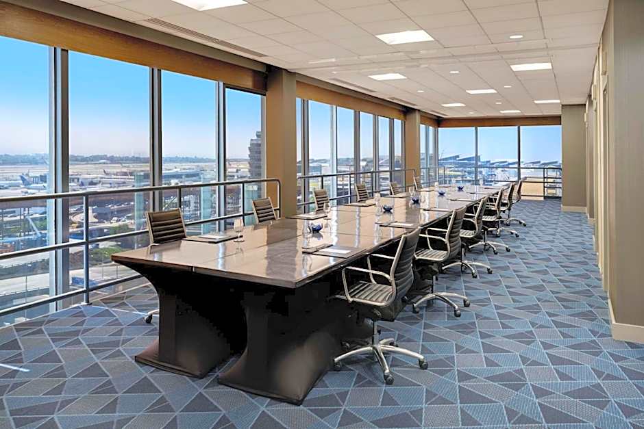 Hyatt Regency Los Angeles International Airport
