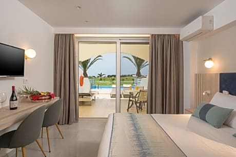 Family Suite with Private Pool