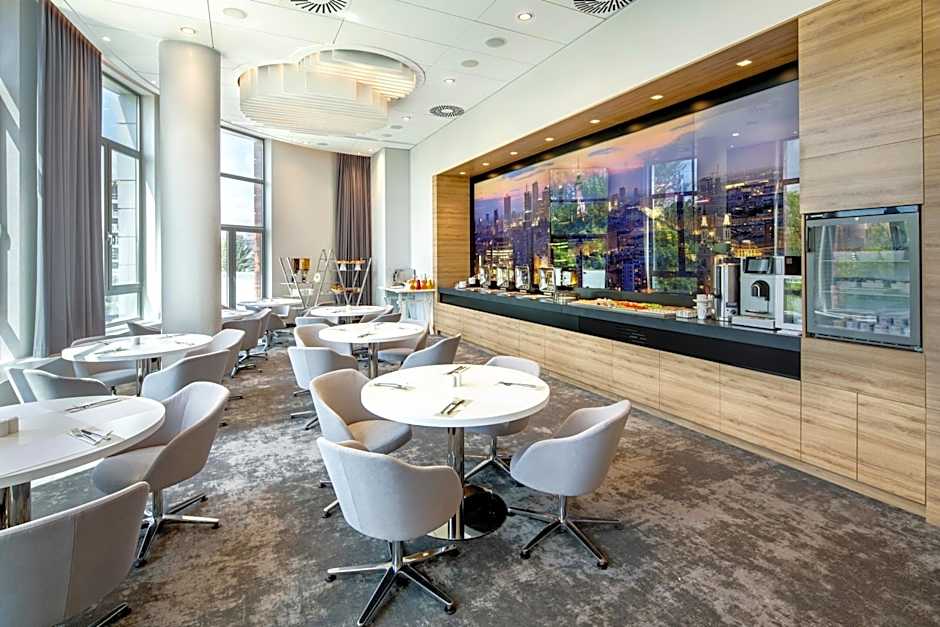 Golden Tulip Warsaw Airport