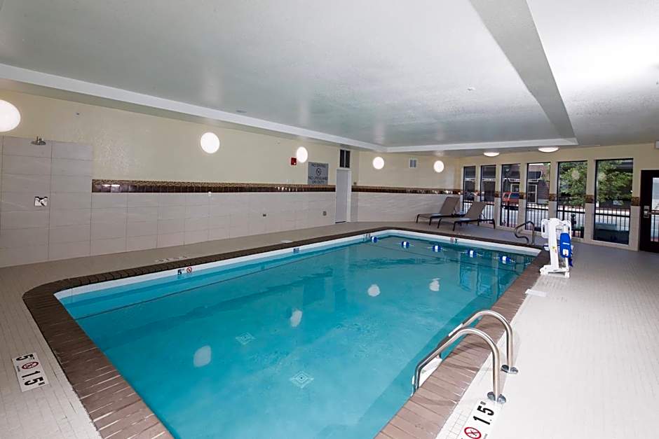Courtyard by Marriott Bay City