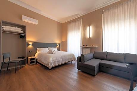 Torino Station Relais