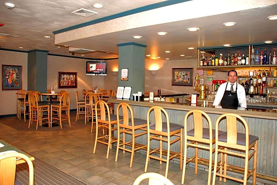 Oakland Airport Executive Hotel