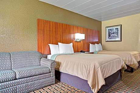 2 Double Beds Accessible Room Non-Smoking