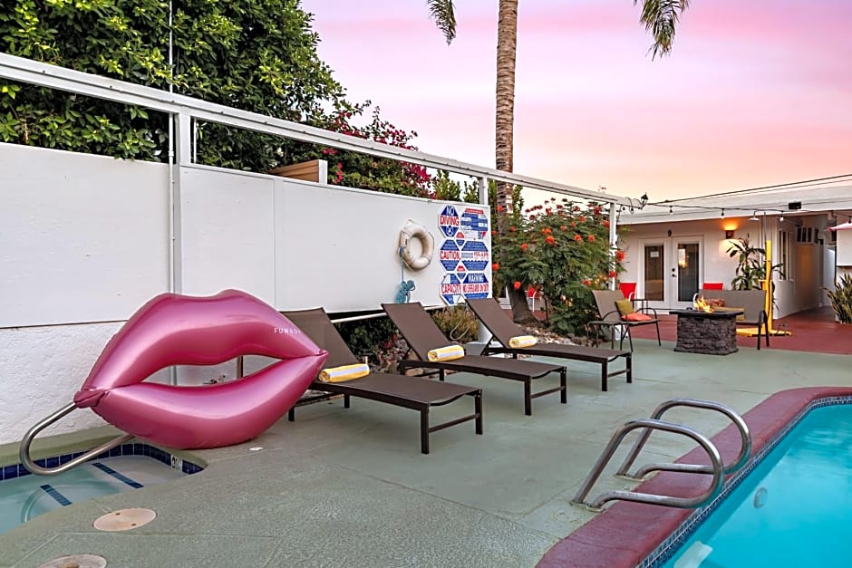 Float Palm Springs - Adults Only