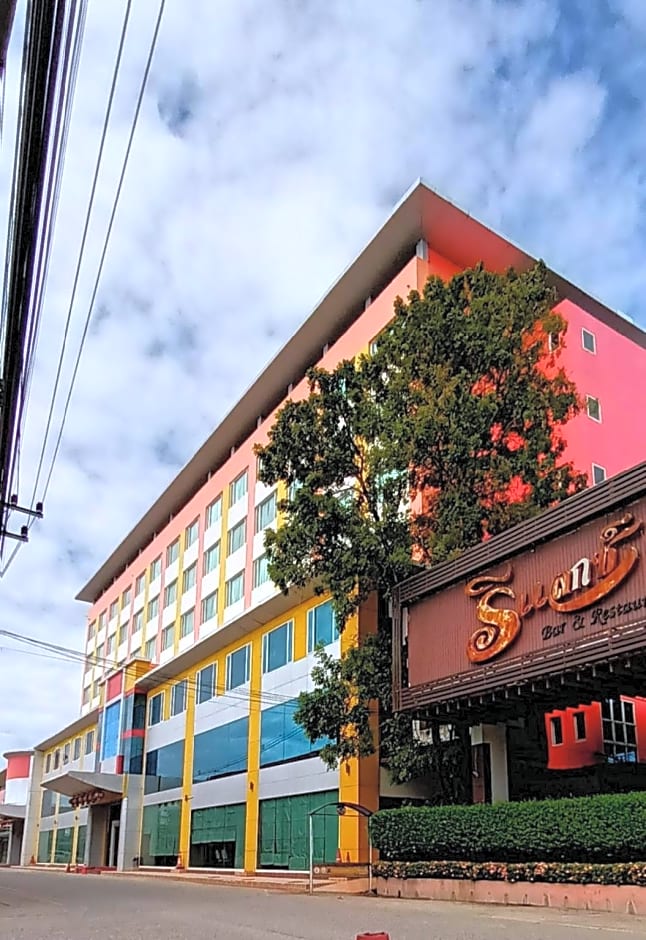 Pratunam Hotel