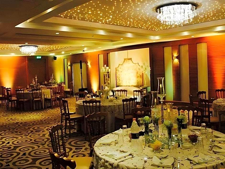 Thousand Nights Hotel