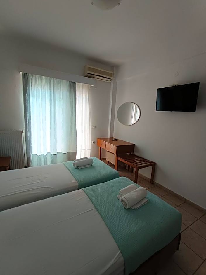 Stavros Beach Hotel
