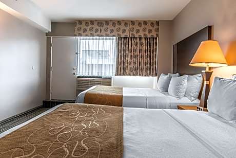 Room with Two Queen Beds with Sofa Bed - Non-Smoking