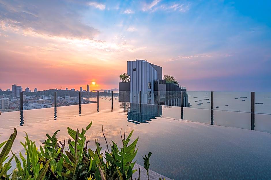 The Base Pattaya by Nami