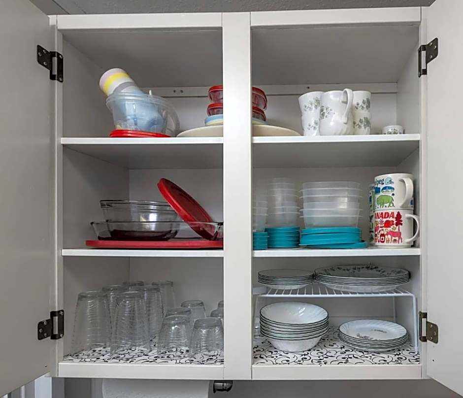 Quiet Area Near Downtown Walkable To Cafes