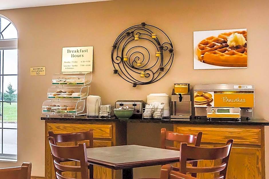 Quality Inn & Suites Chesterfield Village