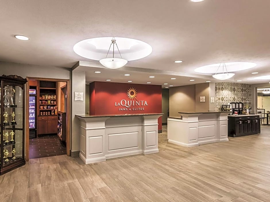 La Quinta Inn & Suites by Wyndham Fargo Medical Center