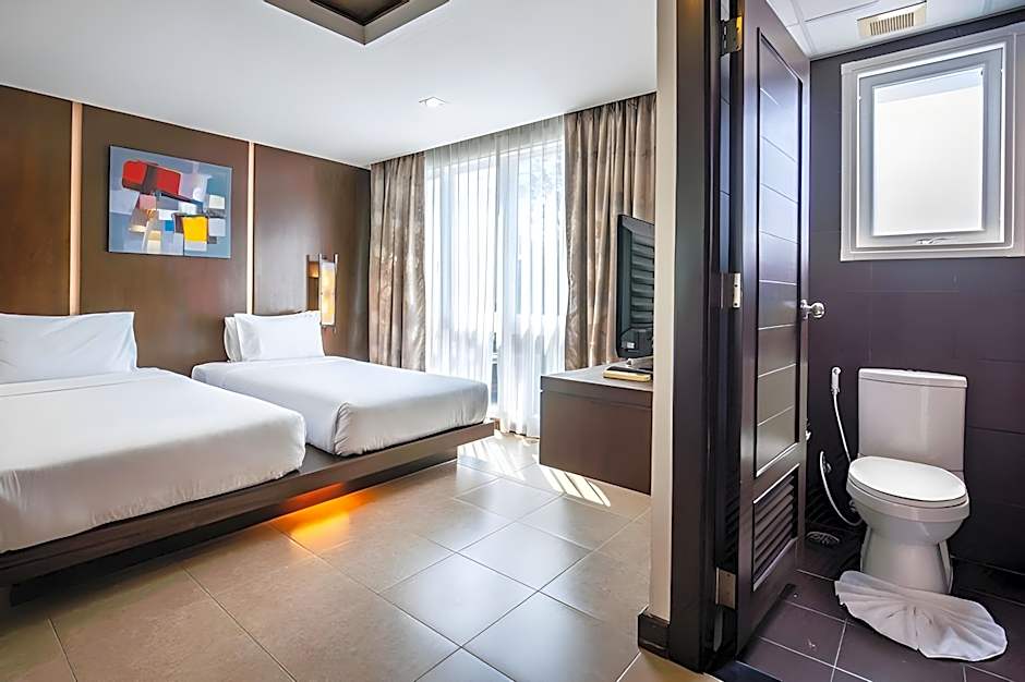 Ratana Hotel Chalong