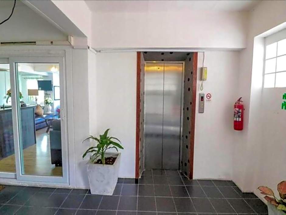 Hotel De Ratt Phuket